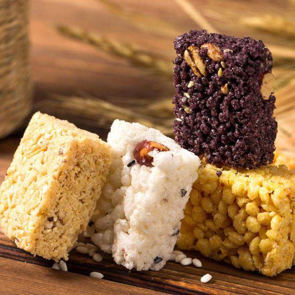 Puyi Assorted Crispy Sichuan Snacks Mix - 420g x 2 Bags (Sweet Potato, Black Rice, Corn & Puffed Rice Candy)